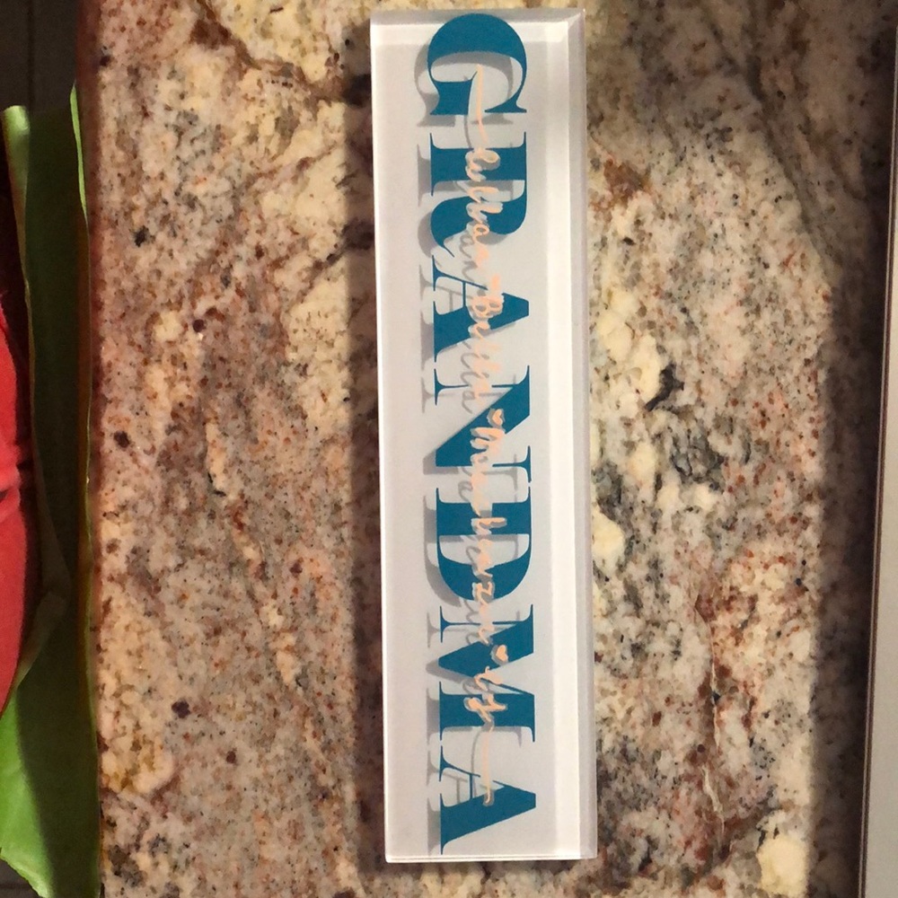 Personalized Grandma tile with up to 3 names